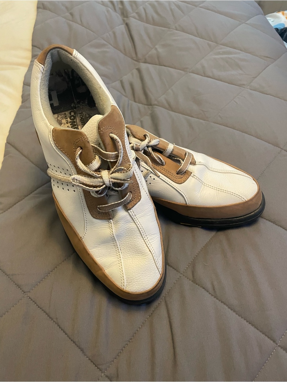FootJoy White and Tan Leather Women’s Athletic Golf Shoes